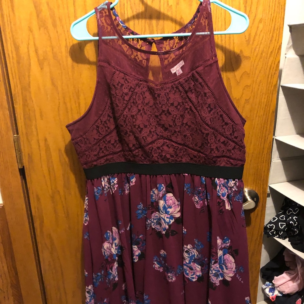 Floral lace mini dress, sleeveless w/ keyhole back